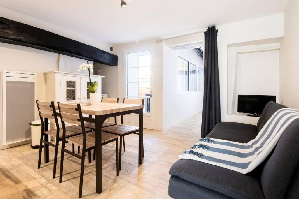 Appartamento Beau T3 *** pour 2 à 4 pers avec patio privatif La Couarde-sur-Mer Esterno foto