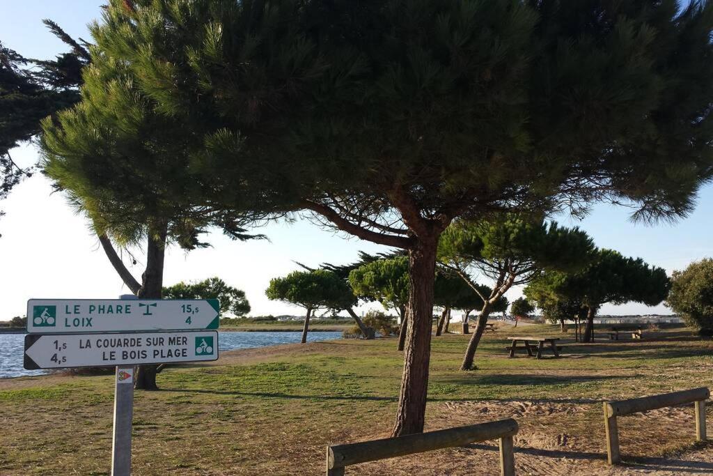 Appartamento Beau T3 *** pour 2 à 4 pers avec patio privatif La Couarde-sur-Mer Esterno foto